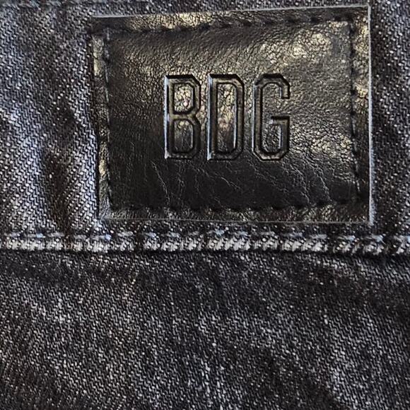 BDG Urban Outfitters Asymmetrical A-Line Cutoff Denim Short Black Size 27 - Picture 8 of 10